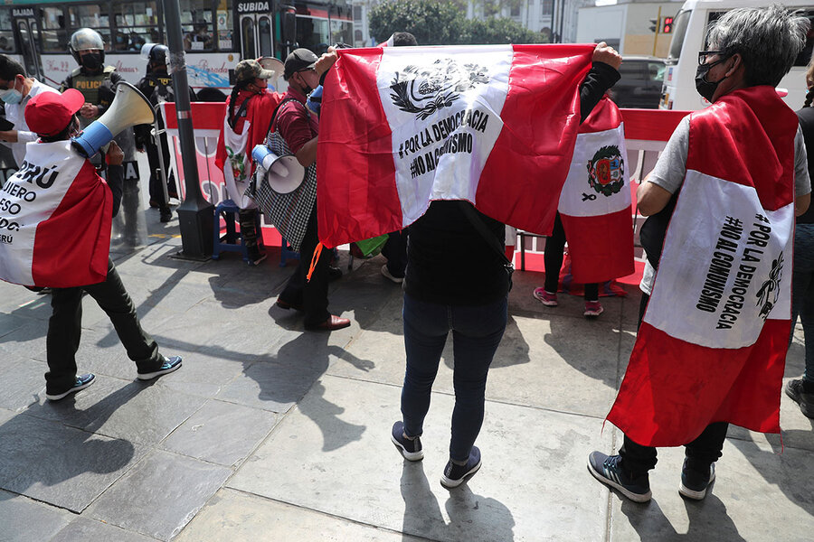 Peruvians battle constitutional change, fearing authoritarianism
